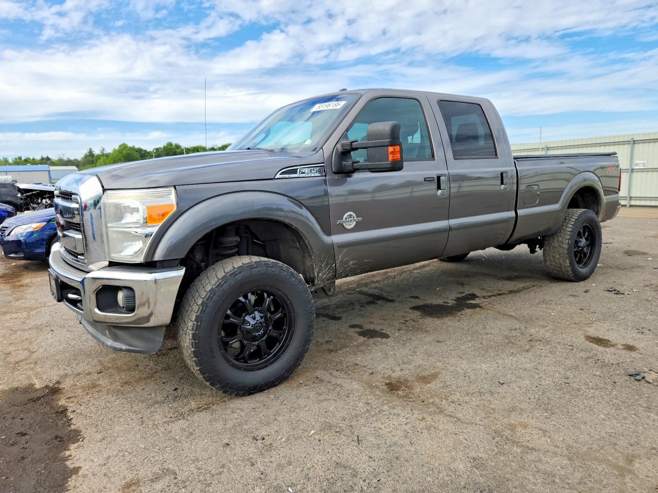 Salvage Ford F-350 Image