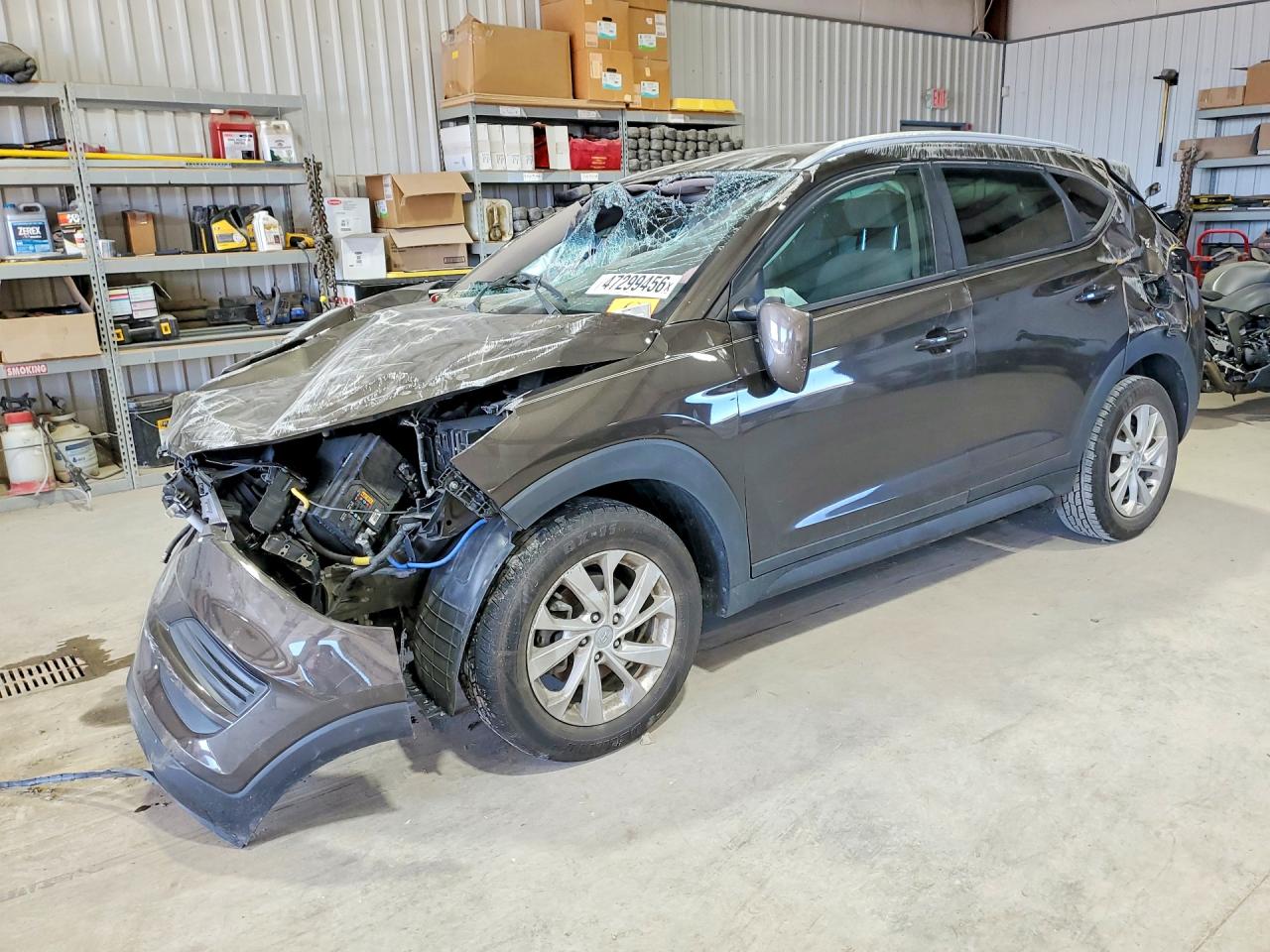 Salvage Hyundai TUCSON Image