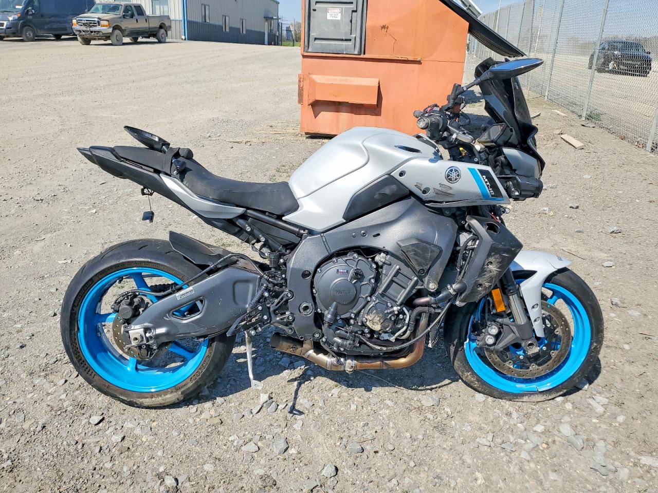Salvage Yamaha Mtn1000 Image