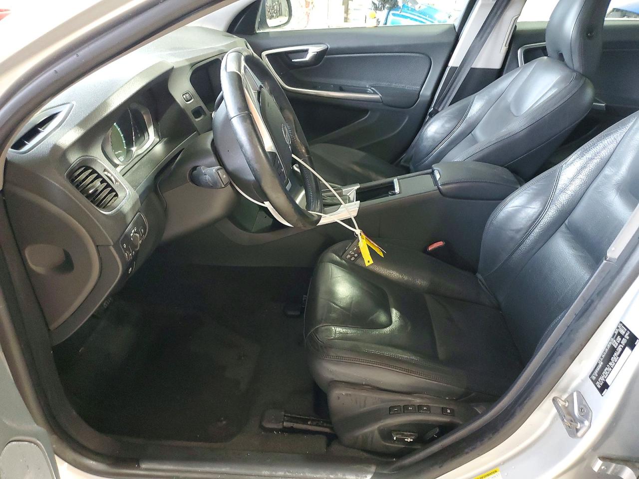 Volvo S60 T5