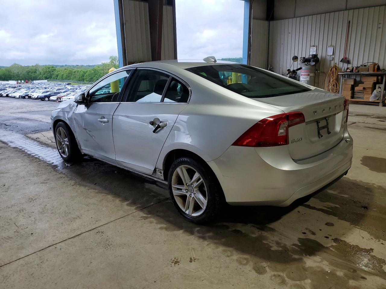 Volvo S60 T5
