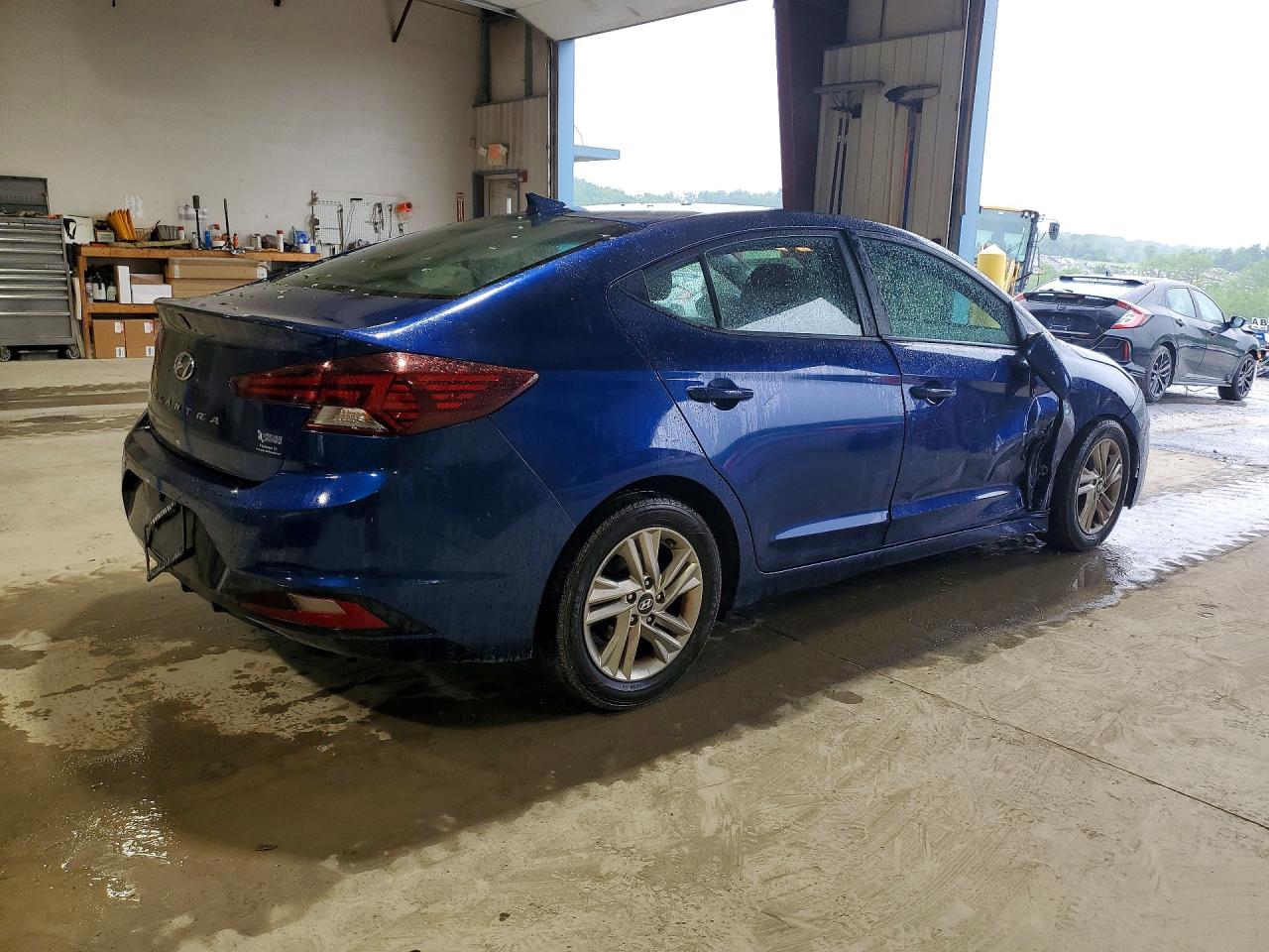 Hyundai ELANTRA Value Edition