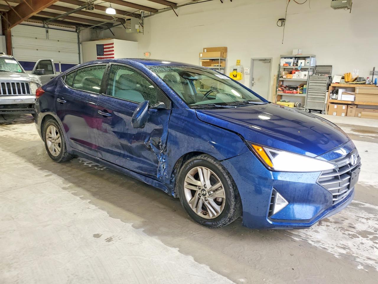 Hyundai ELANTRA Value Edition