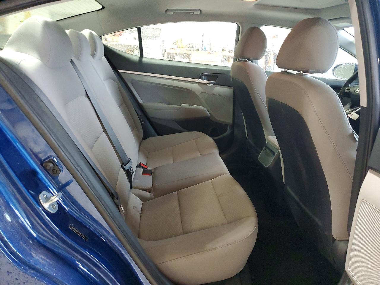 Hyundai ELANTRA Value Edition