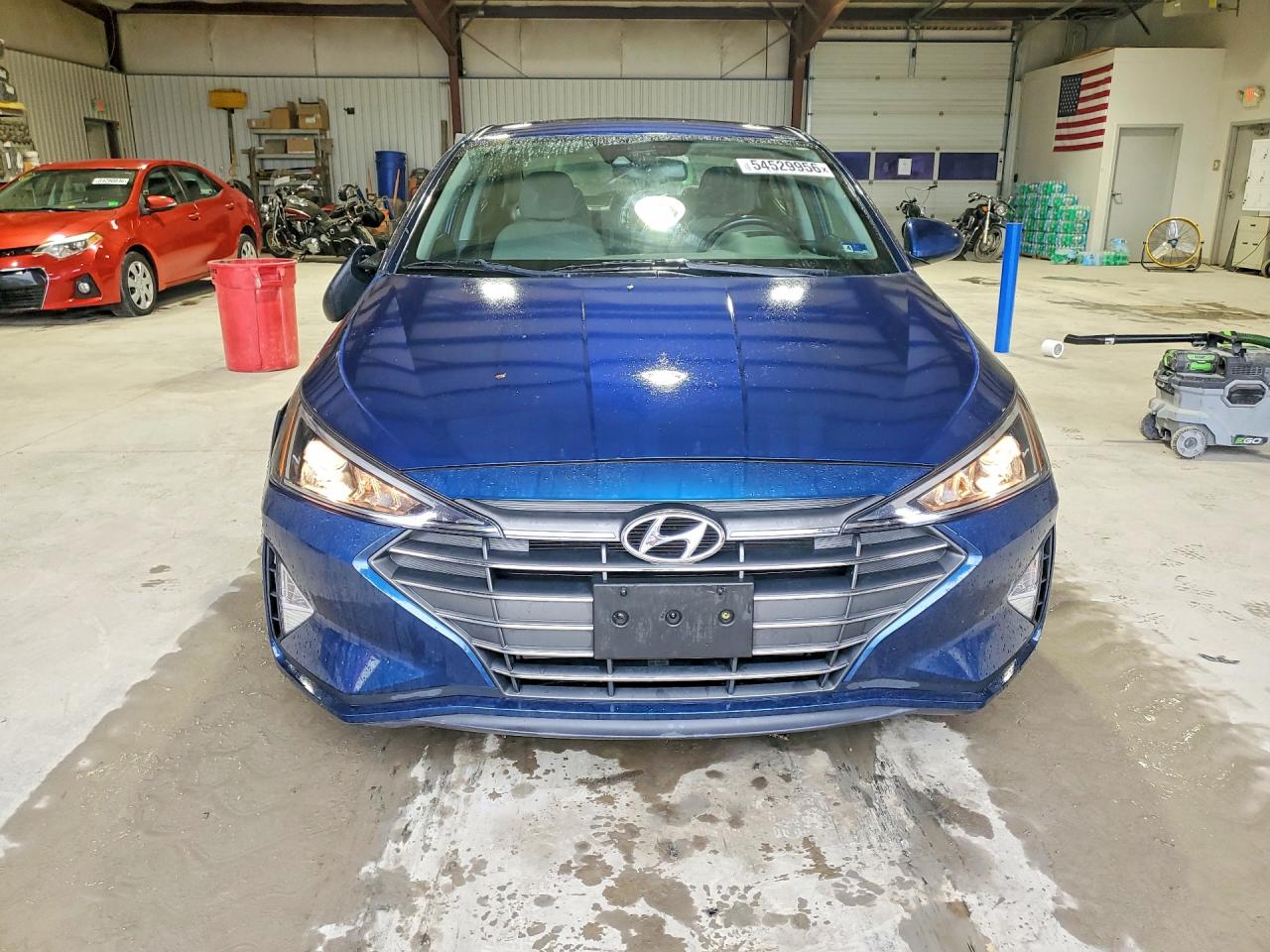 Hyundai ELANTRA Value Edition
