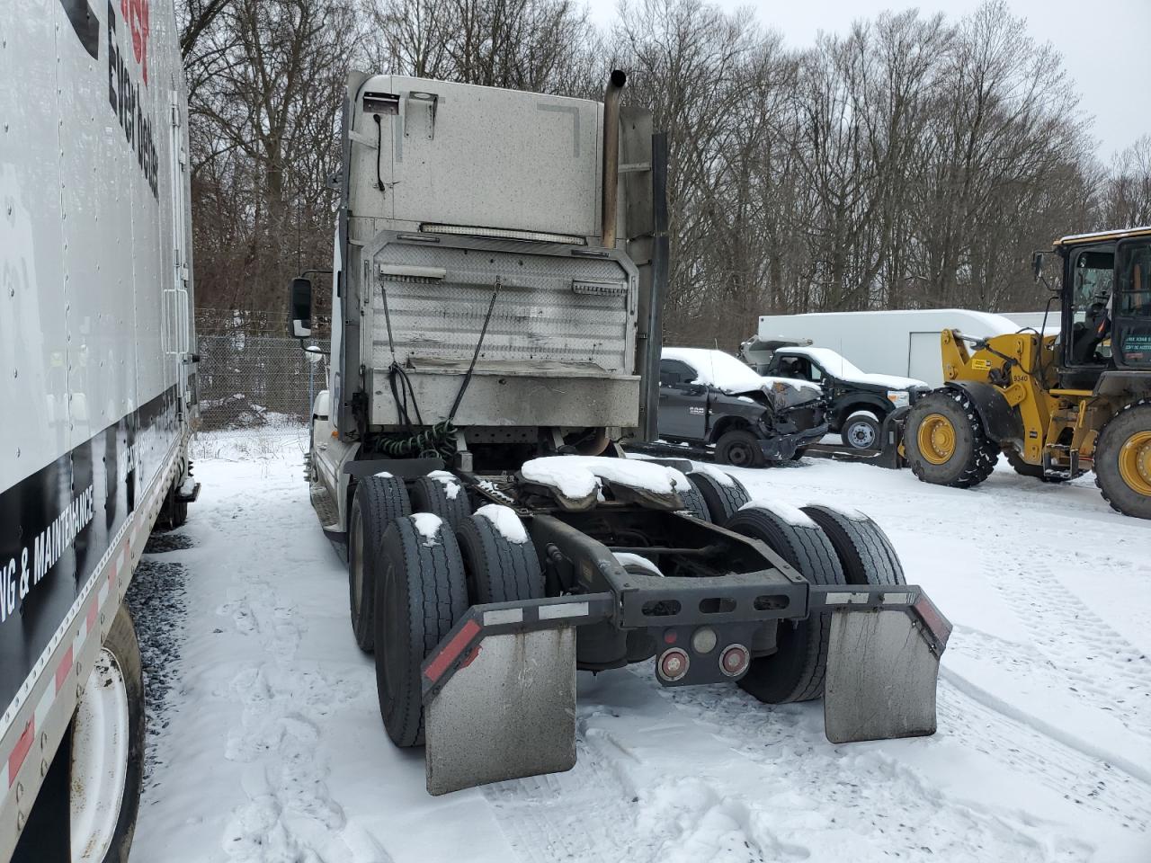 Freightliner Conventional St120
