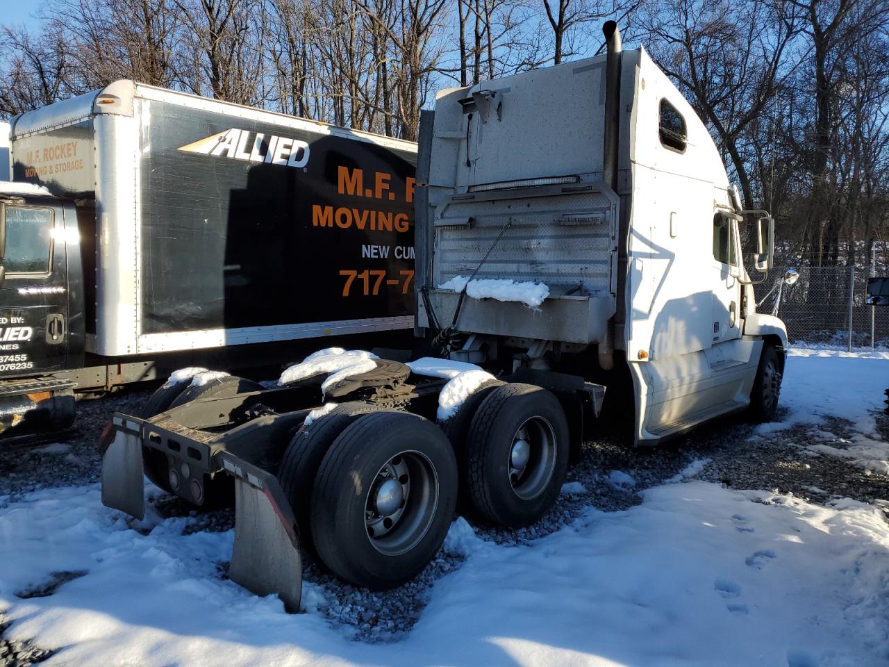 Freightliner Conventional St120