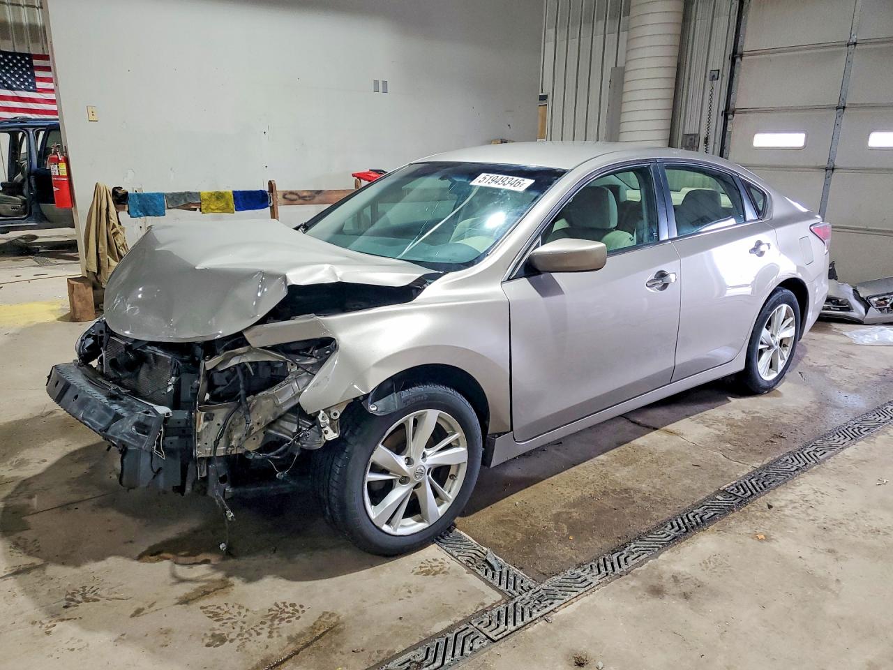 Salvage Nissan Altima Image