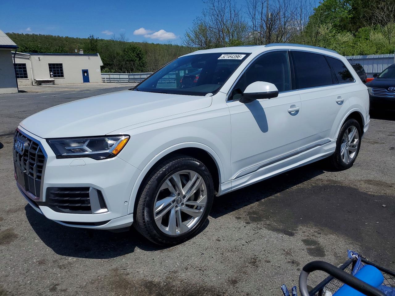 Salvage Audi Q7 Image