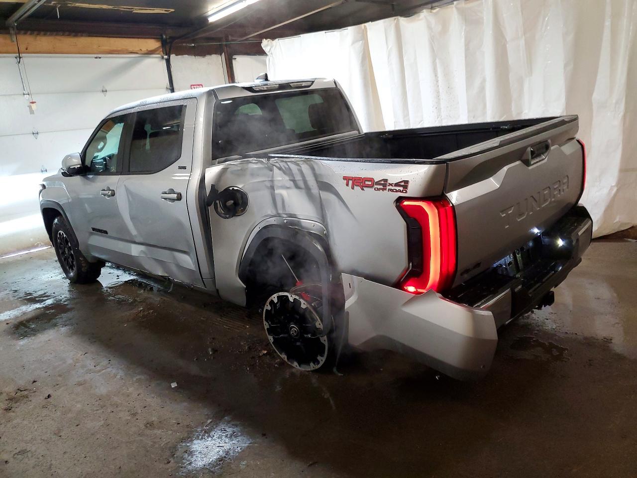 Toyota Tundra Sr5