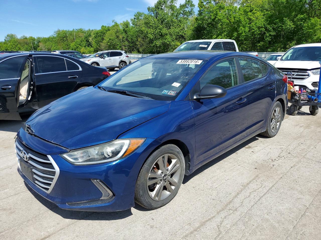 Salvage Hyundai ELANTRA Image