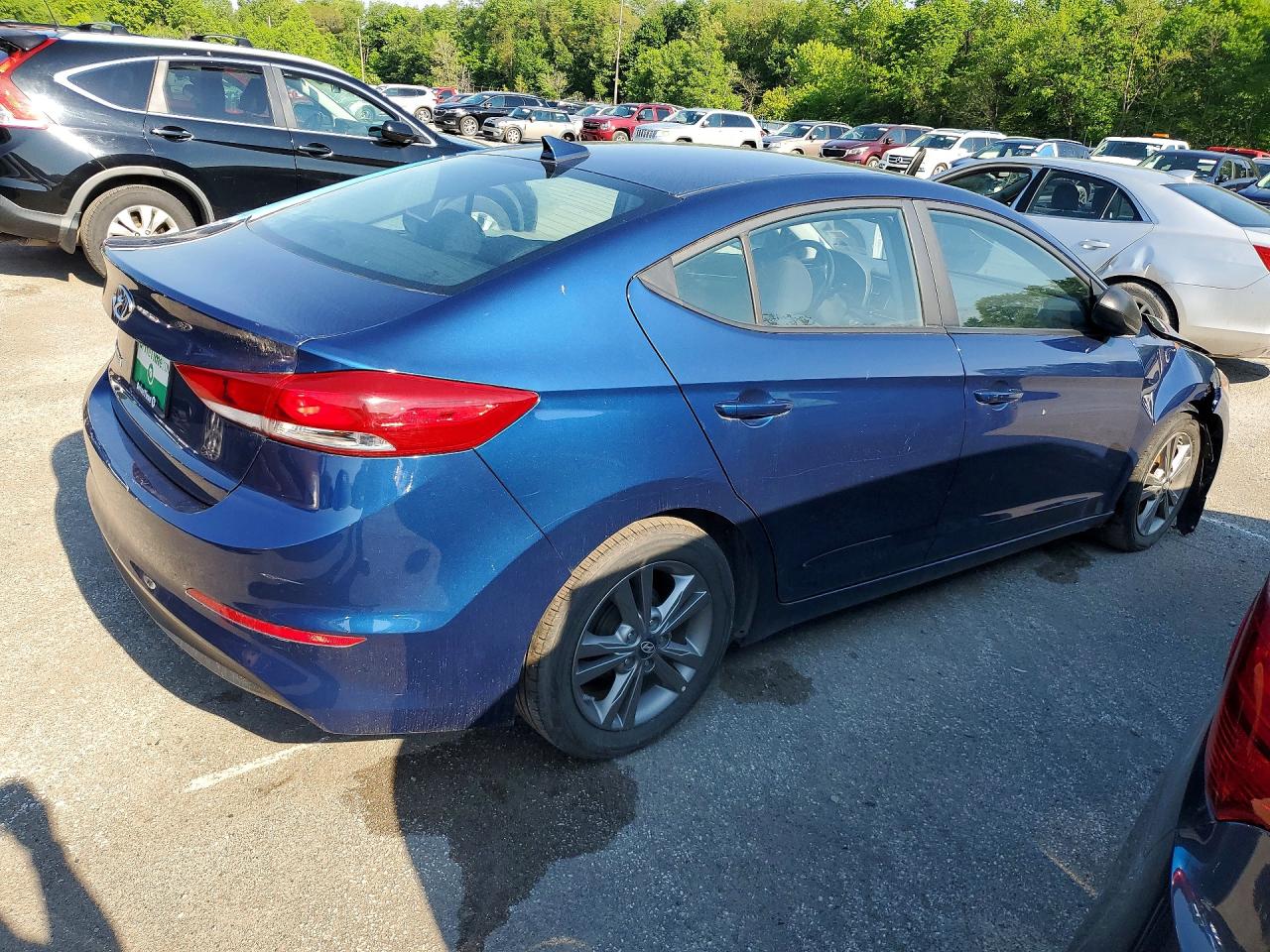 Hyundai ELANTRA Value Edition
