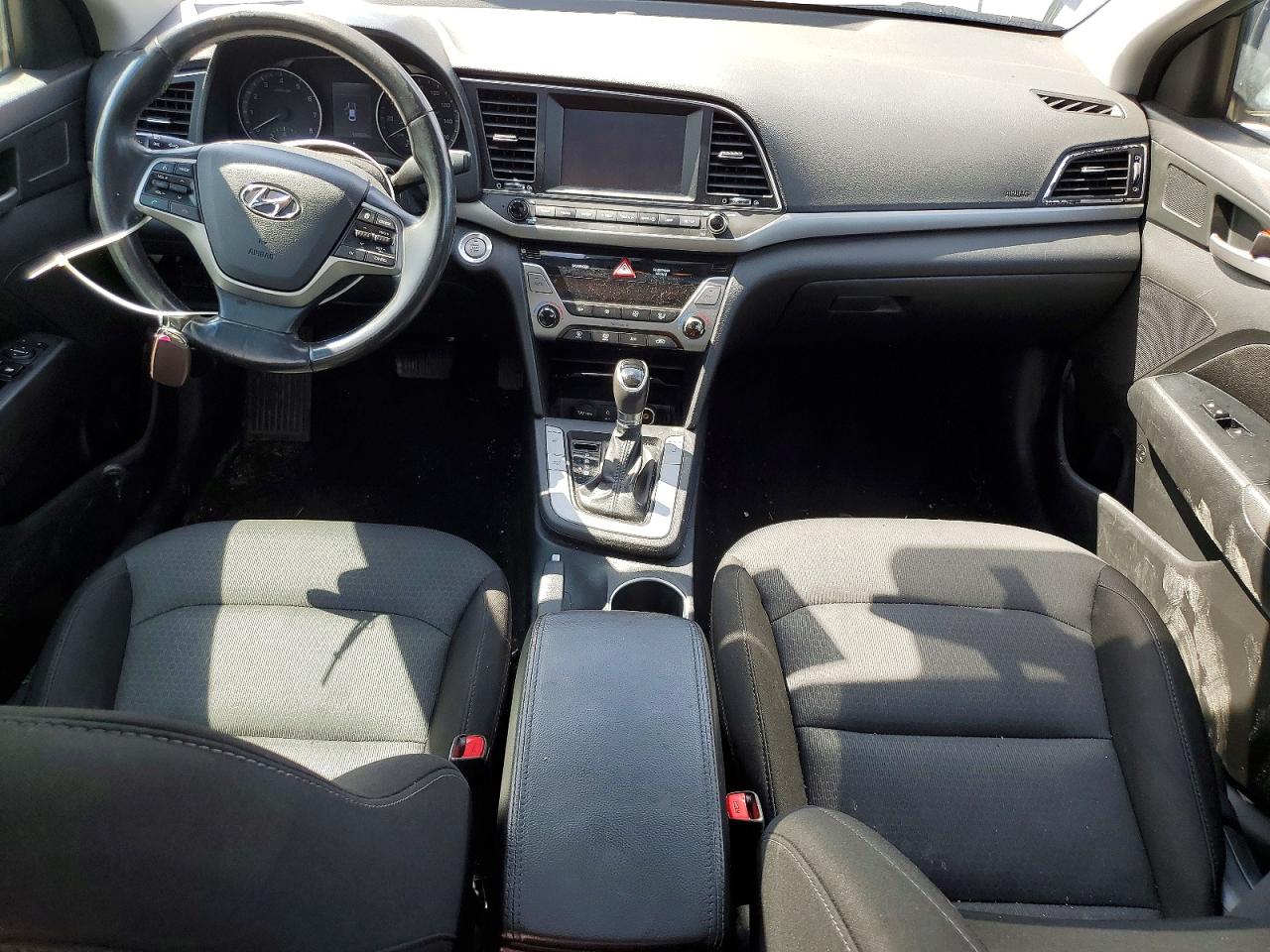 Hyundai ELANTRA Value Edition