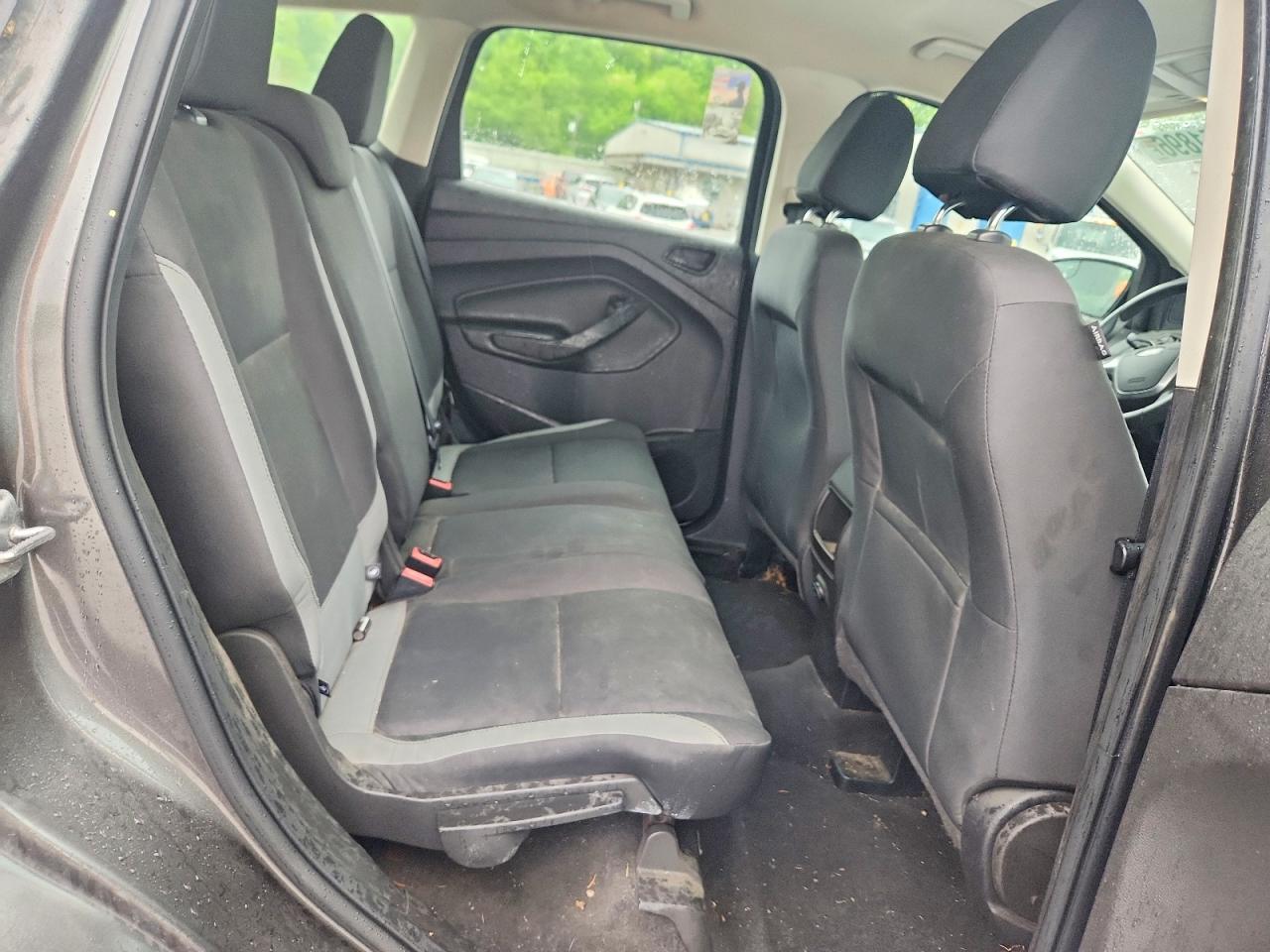 Ford Escape S