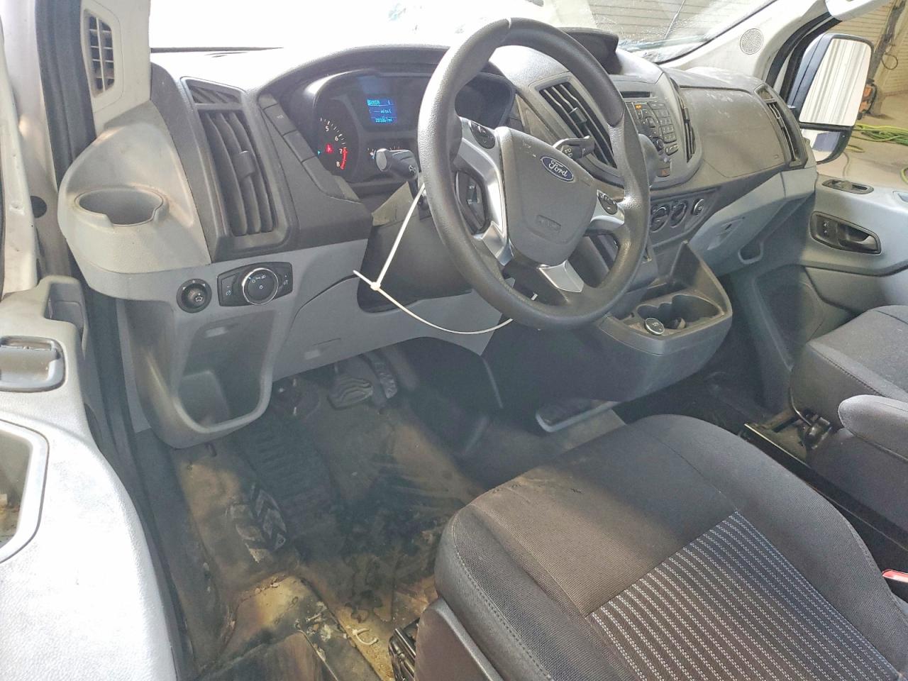 Ford Transit T-150