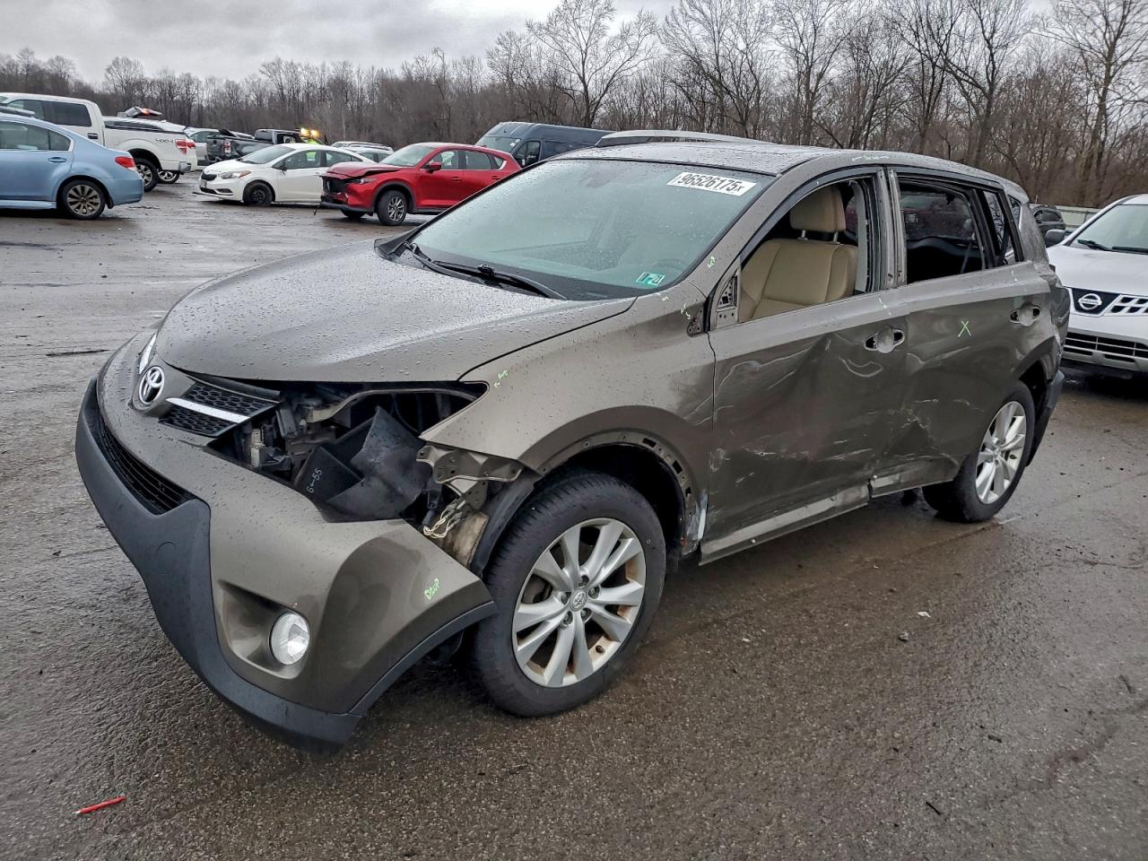 Salvage Toyota RAV4 Image