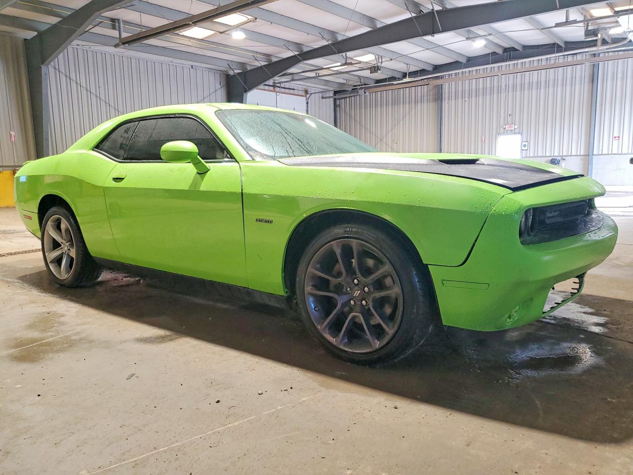 Dodge Challenger Sxt