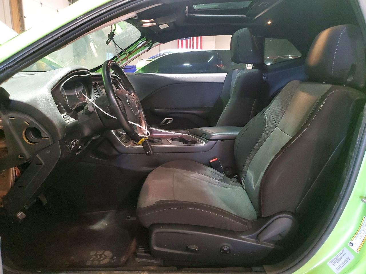 Dodge Challenger Sxt