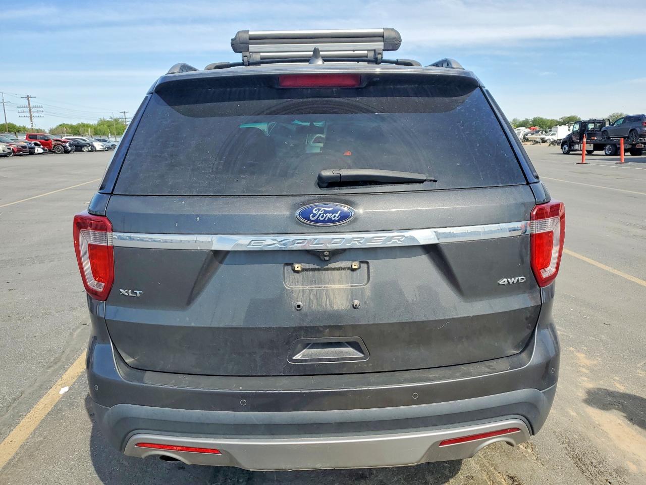 Ford Explorer Xlt