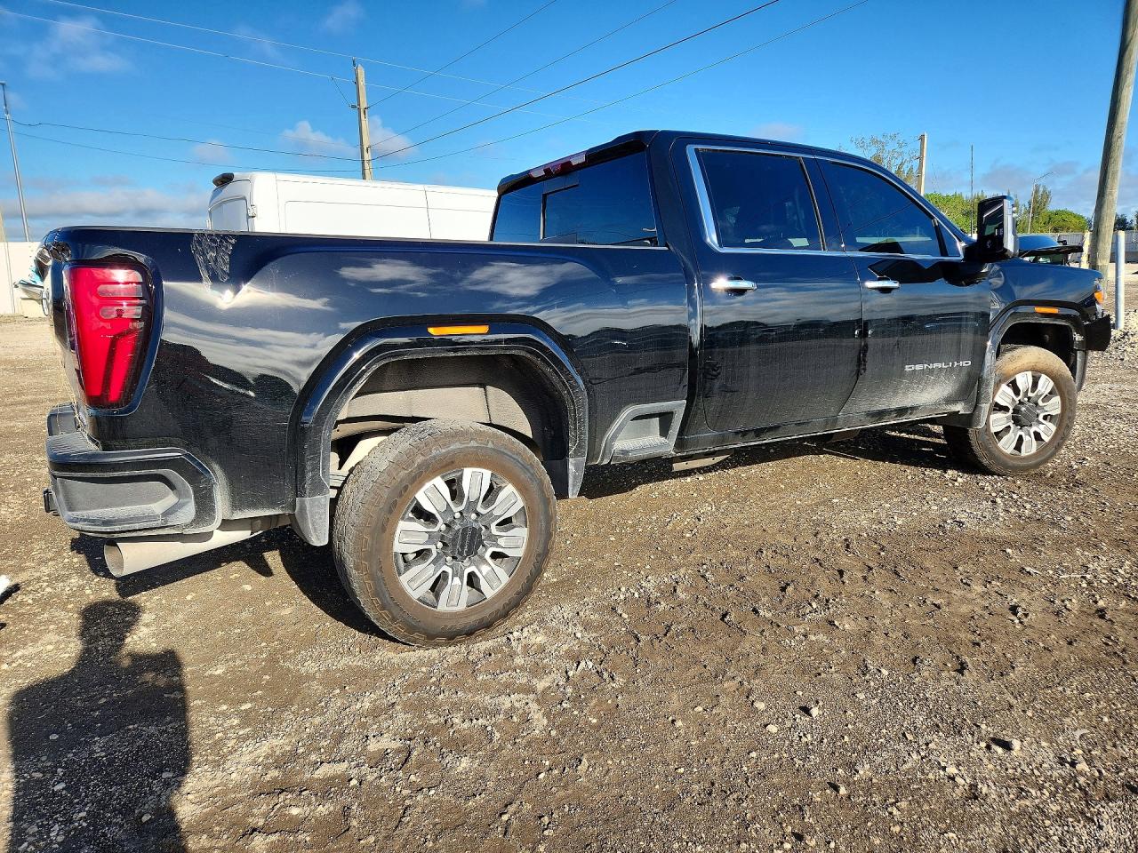 GMC Sierra K2500 Denali