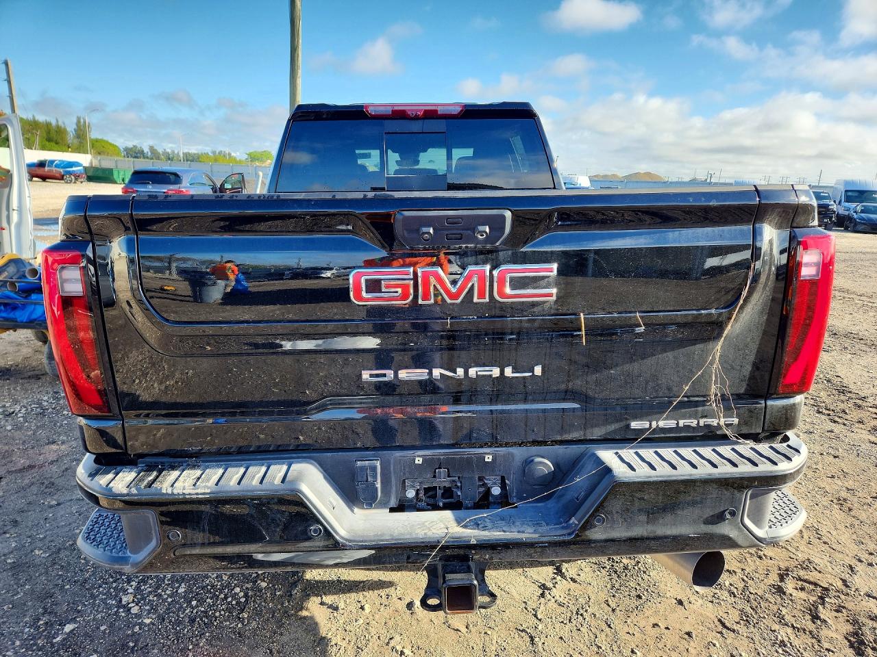 GMC Sierra K2500 Denali