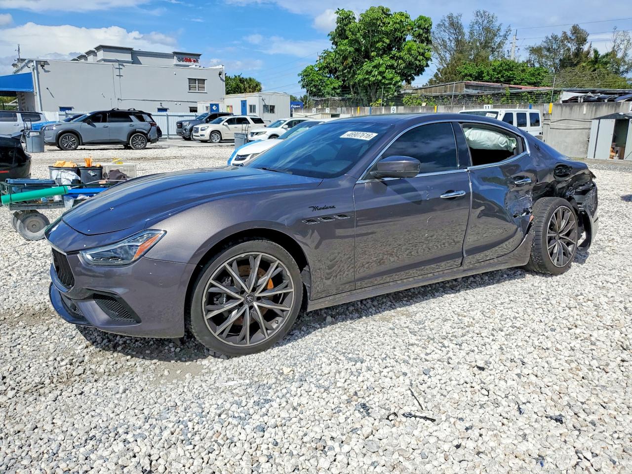 Salvage Maserati Ghibli Image