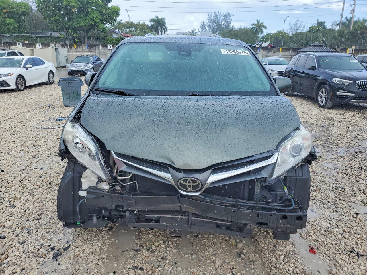 Toyota Sienna Xle 8-passenger