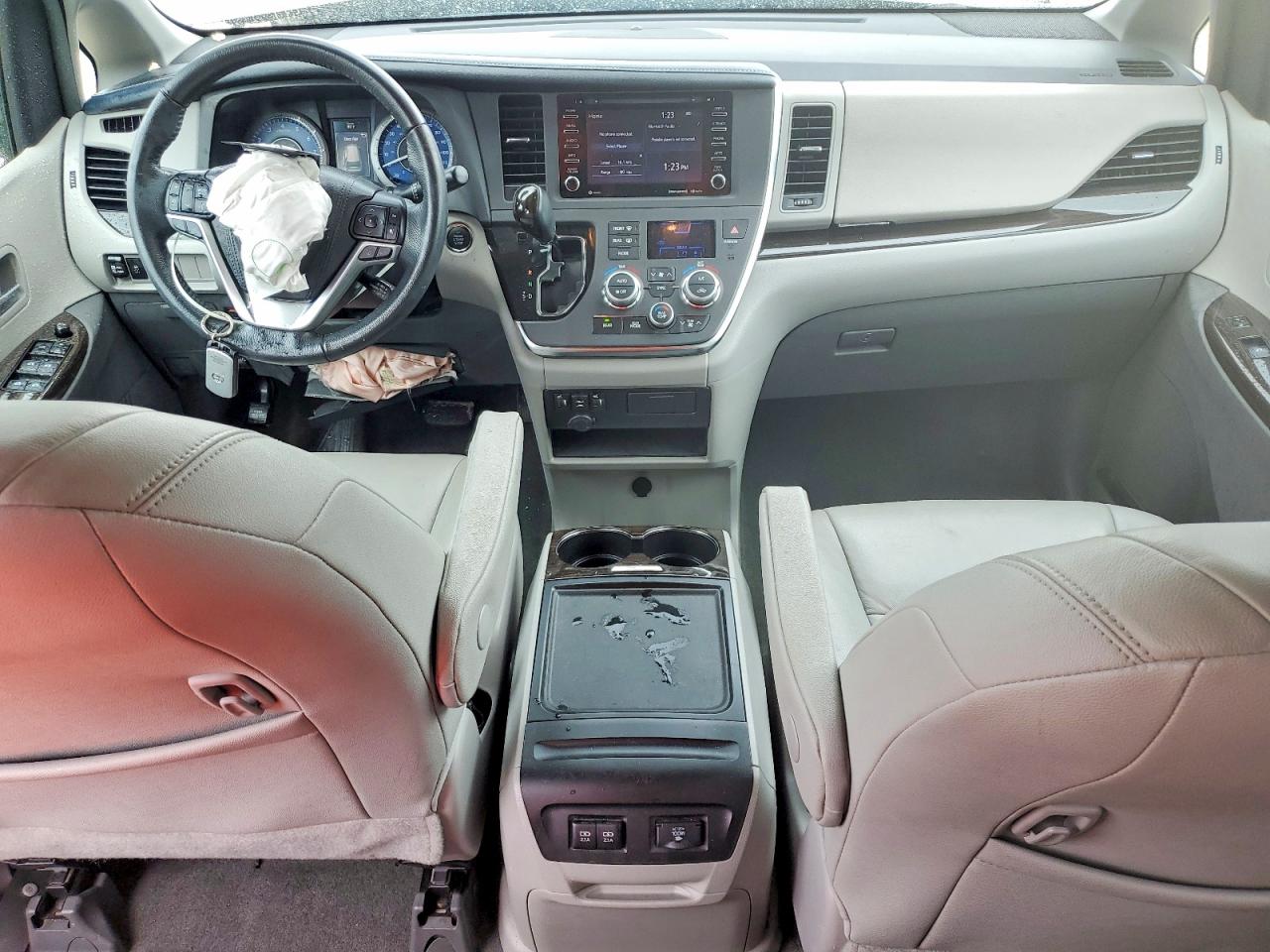 Toyota Sienna Xle 8-passenger