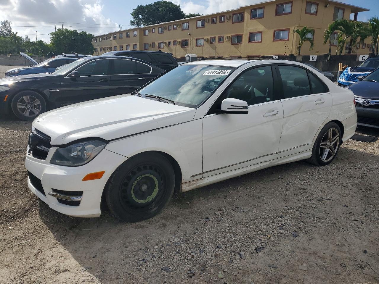 Salvage Mercedes-Benz C-Class Image