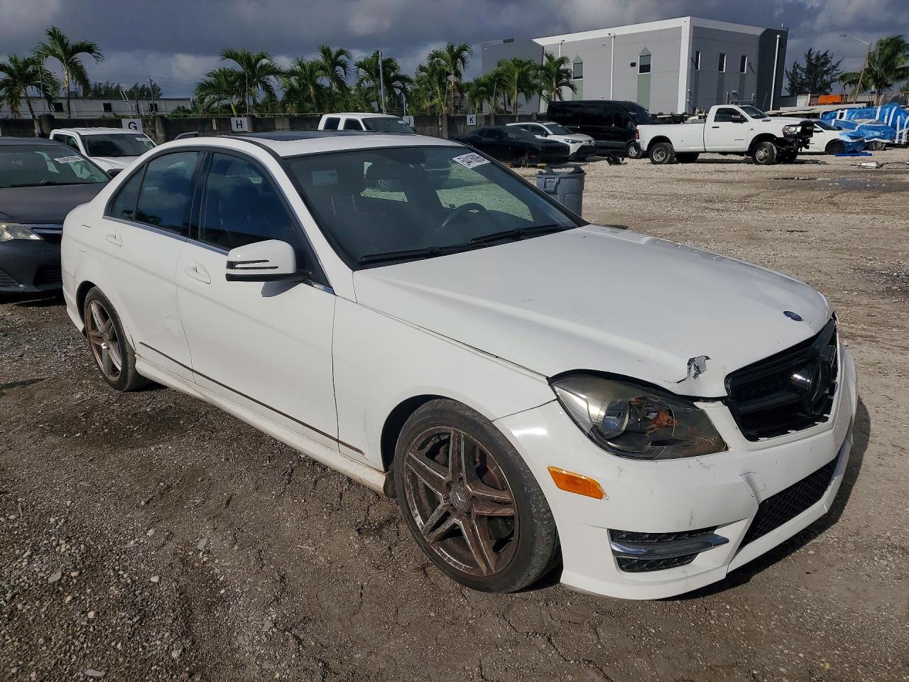 Mercedes-Benz C-Class 300 4matic