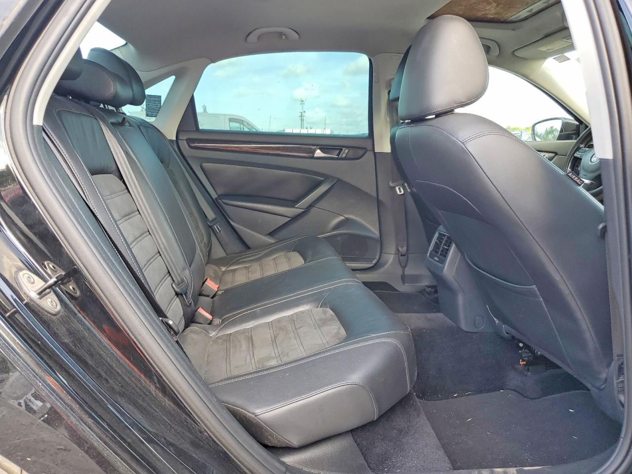 Volkswagen Passat Sel