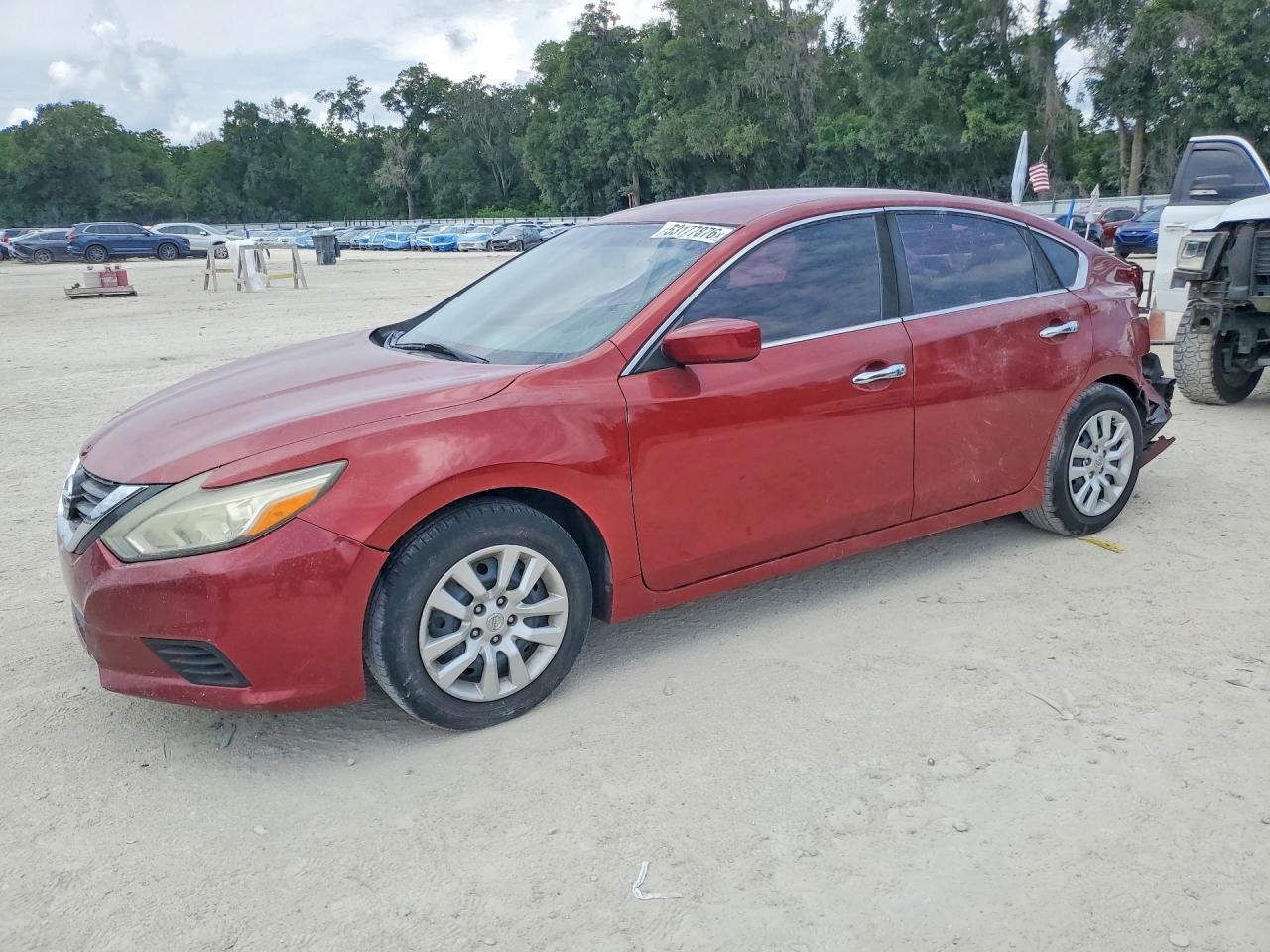 Salvage Nissan Altima Image