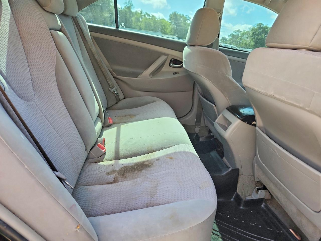 Toyota Camry Base