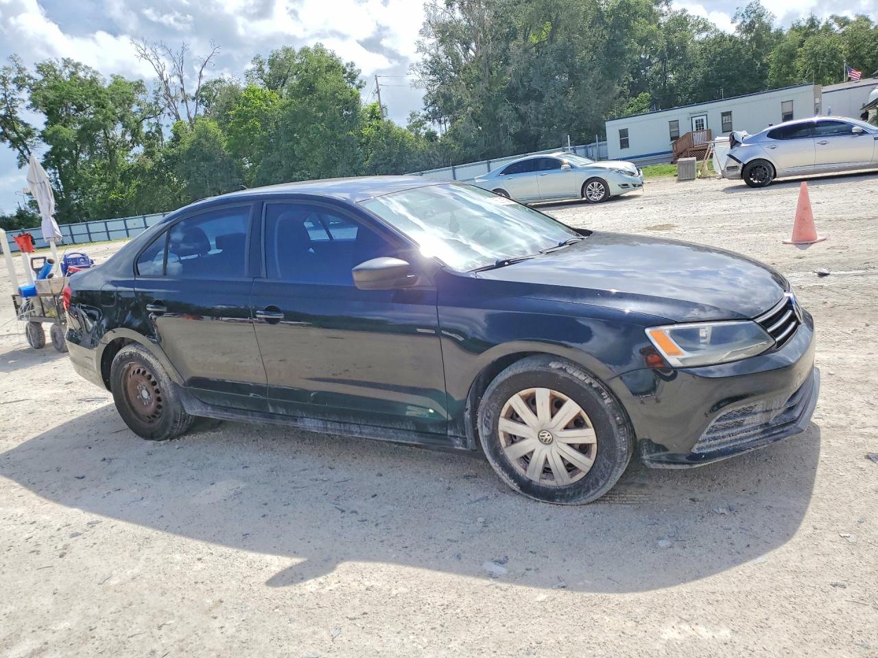 Volkswagen Jetta Base