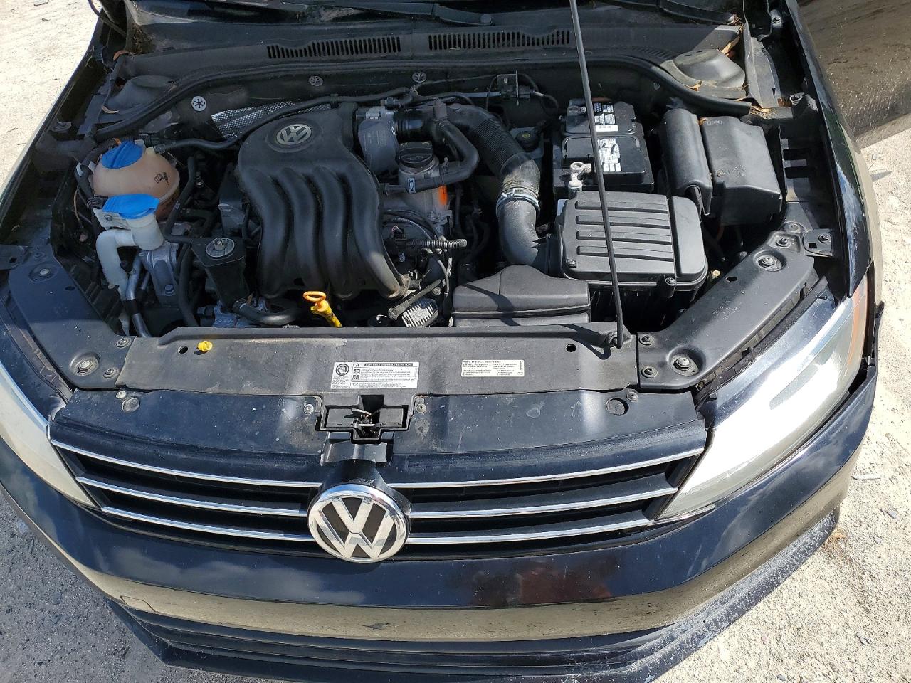 Volkswagen Jetta Base