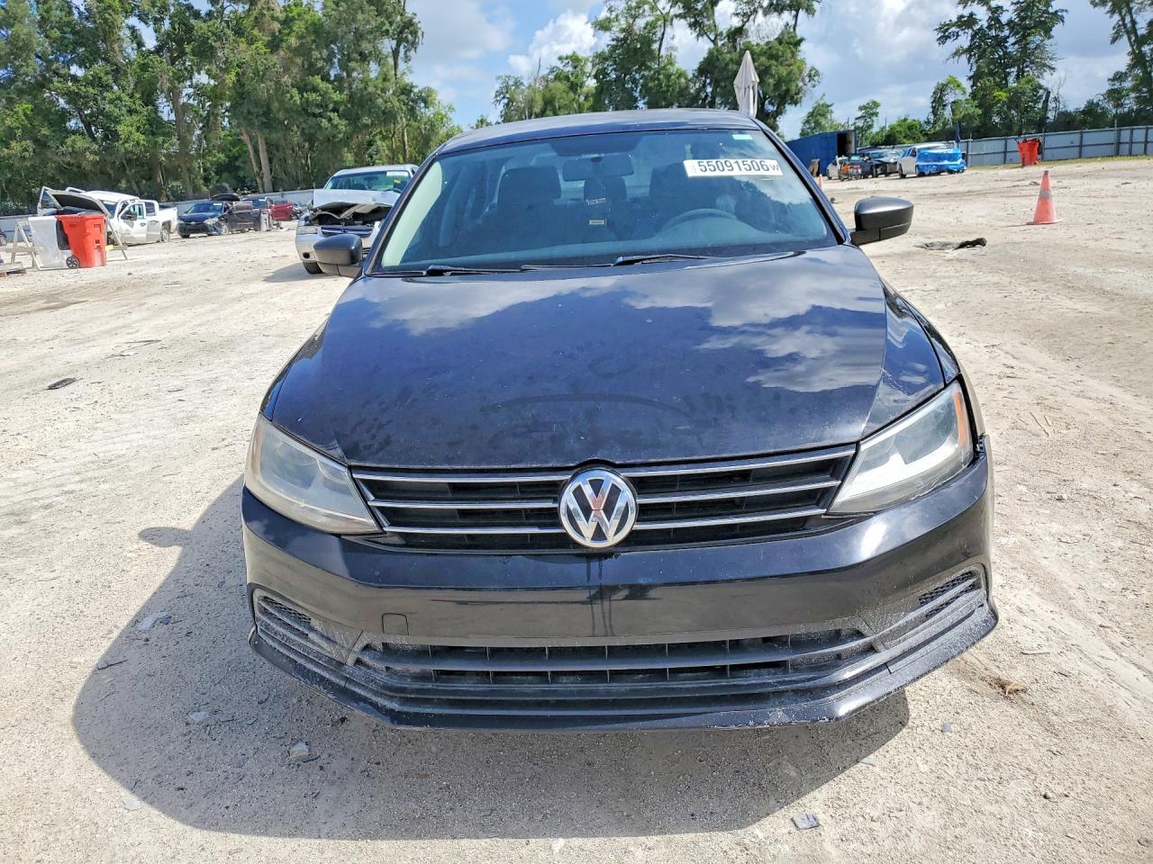Volkswagen Jetta Base