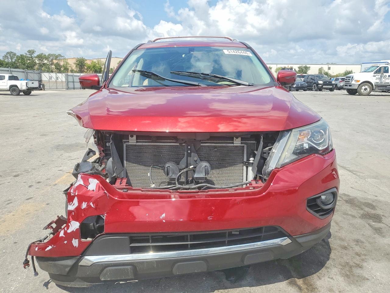 Nissan Pathfinder Platinum
