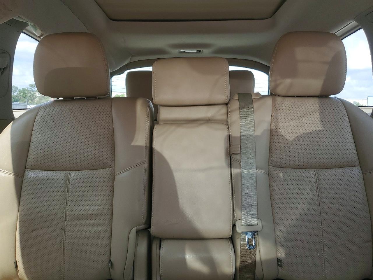 Nissan Pathfinder Platinum