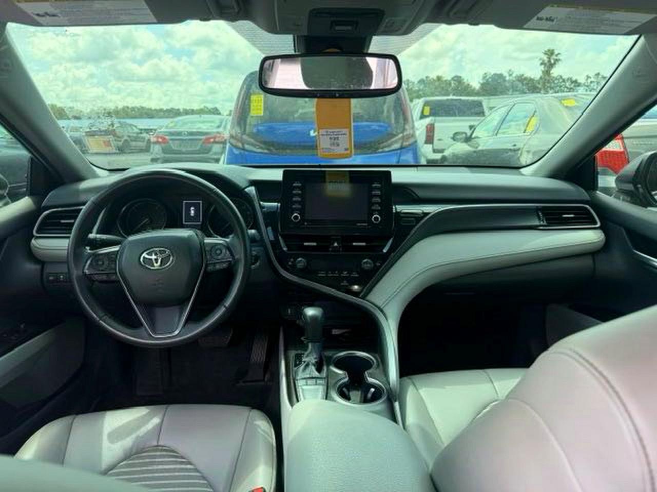 Toyota Camry Se