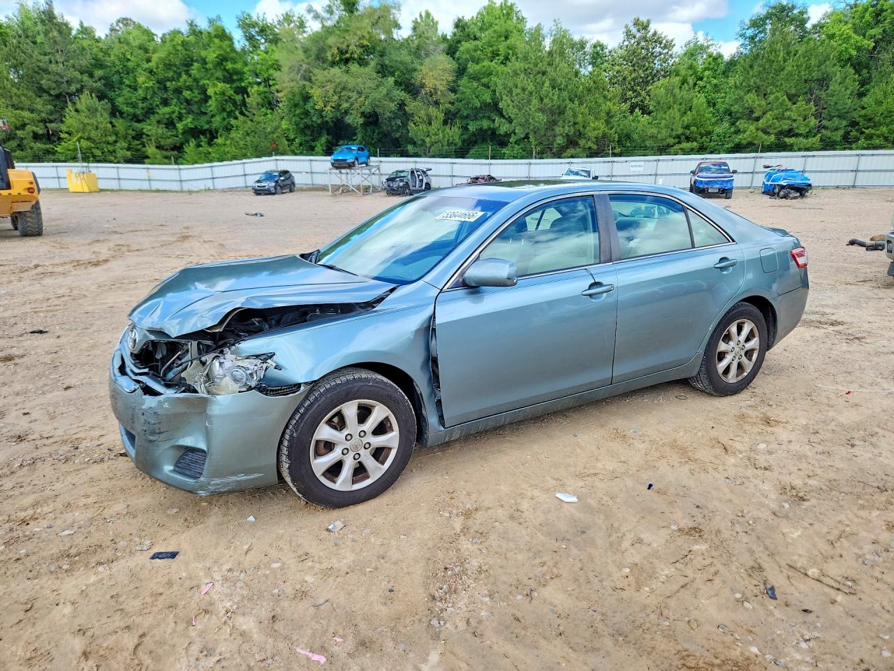 Salvage Toyota Camry Image