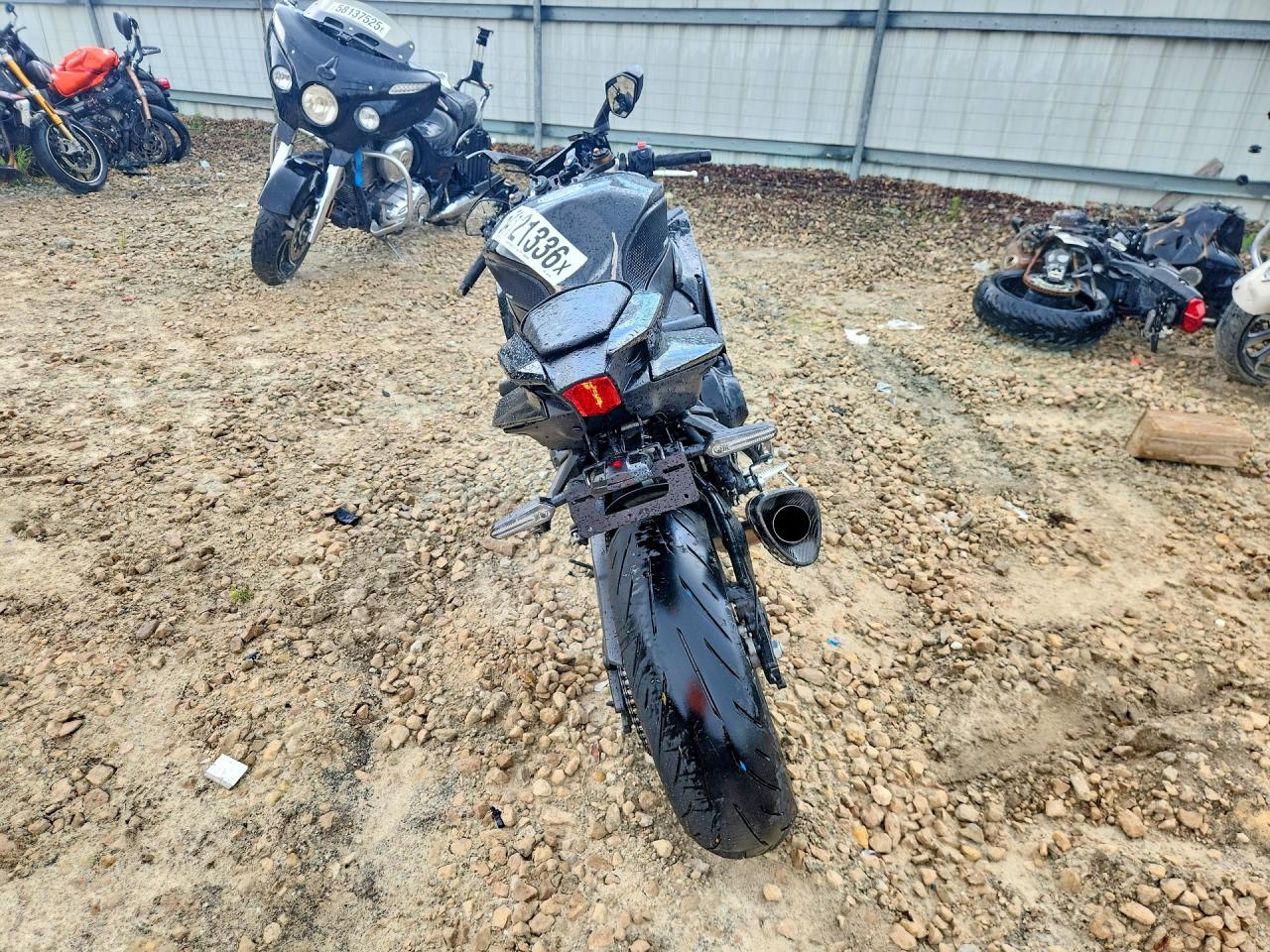 Yamaha Yzf890