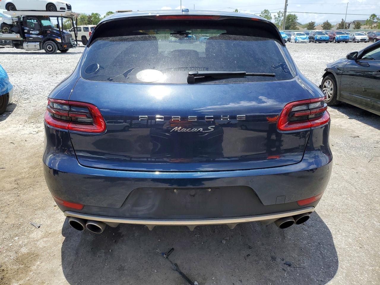 Porsche Macan S