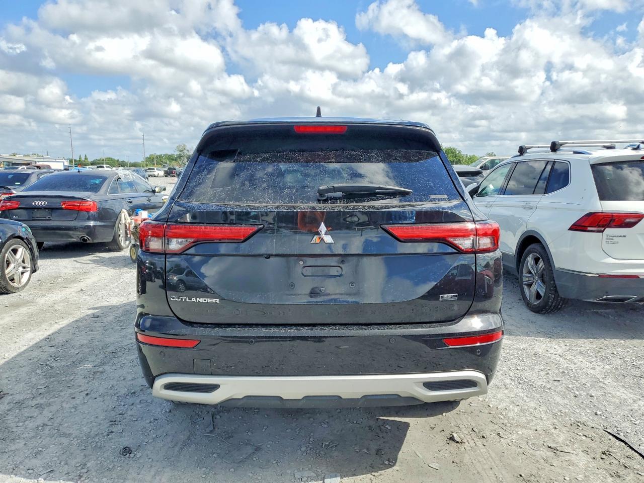 Mitsubishi Outlander Sel