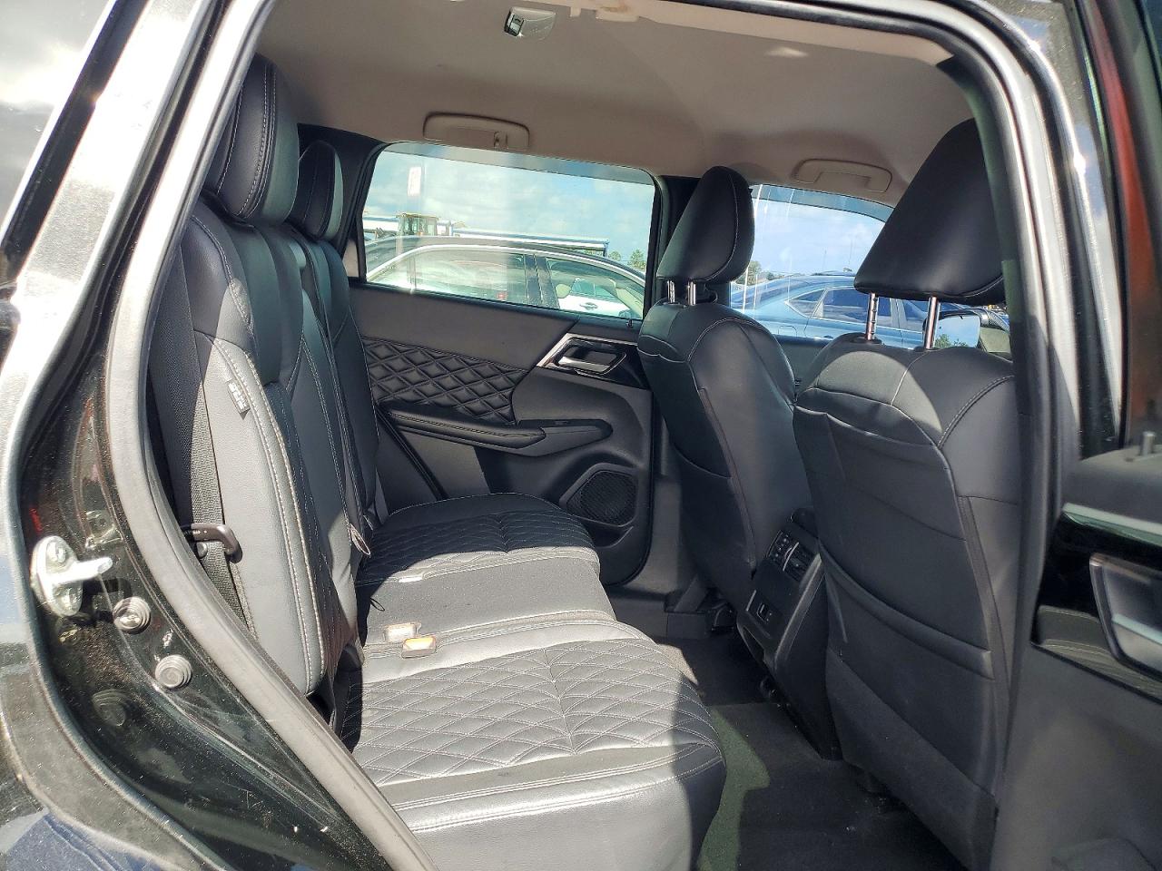 Mitsubishi Outlander Sel