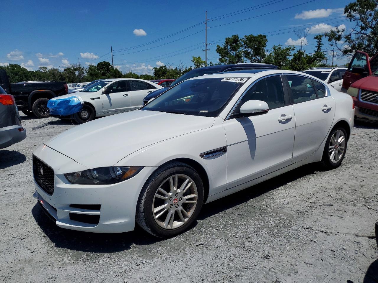 Salvage Jaguar XE Image