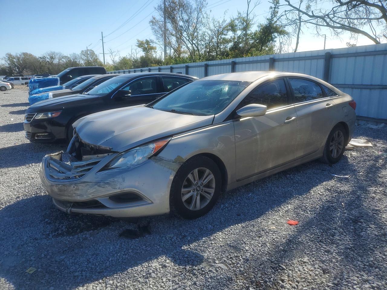 Salvage Hyundai SONATA Image