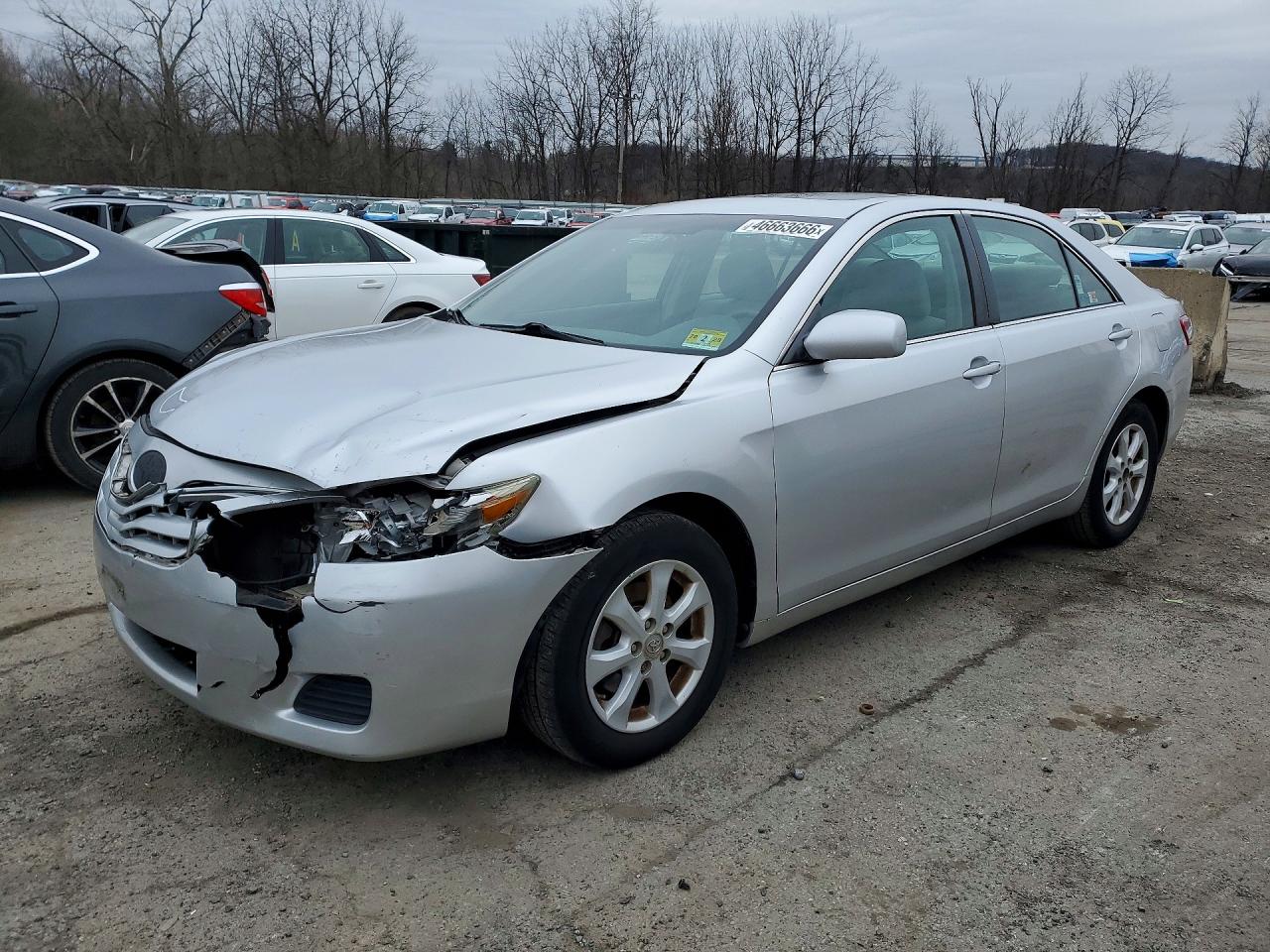 Salvage Toyota Camry Image
