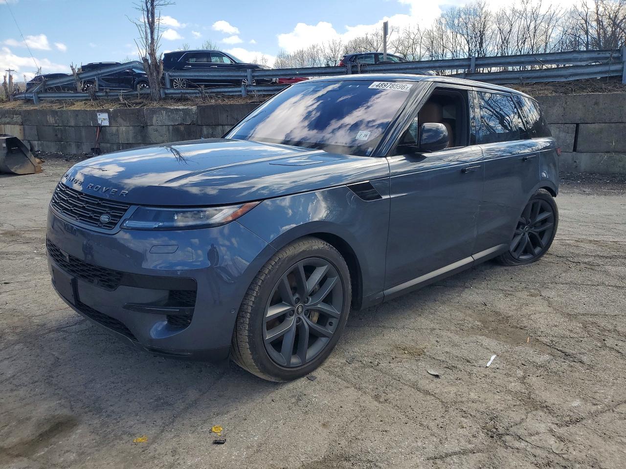 Salvage Land Rover Range Rover Image