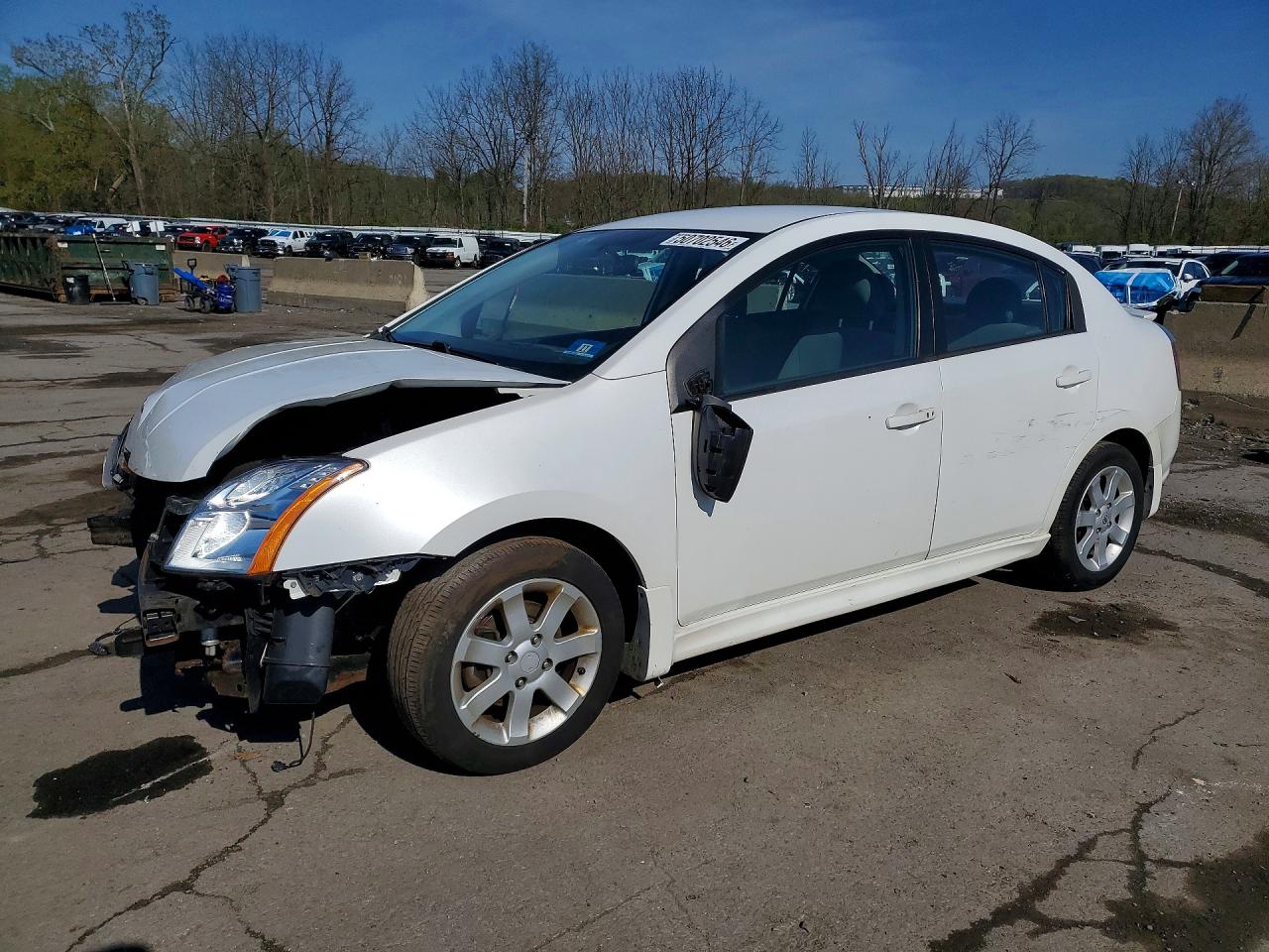 Salvage Nissan Sentra Image