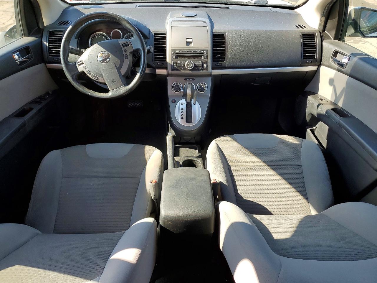 Nissan Sentra 2.0